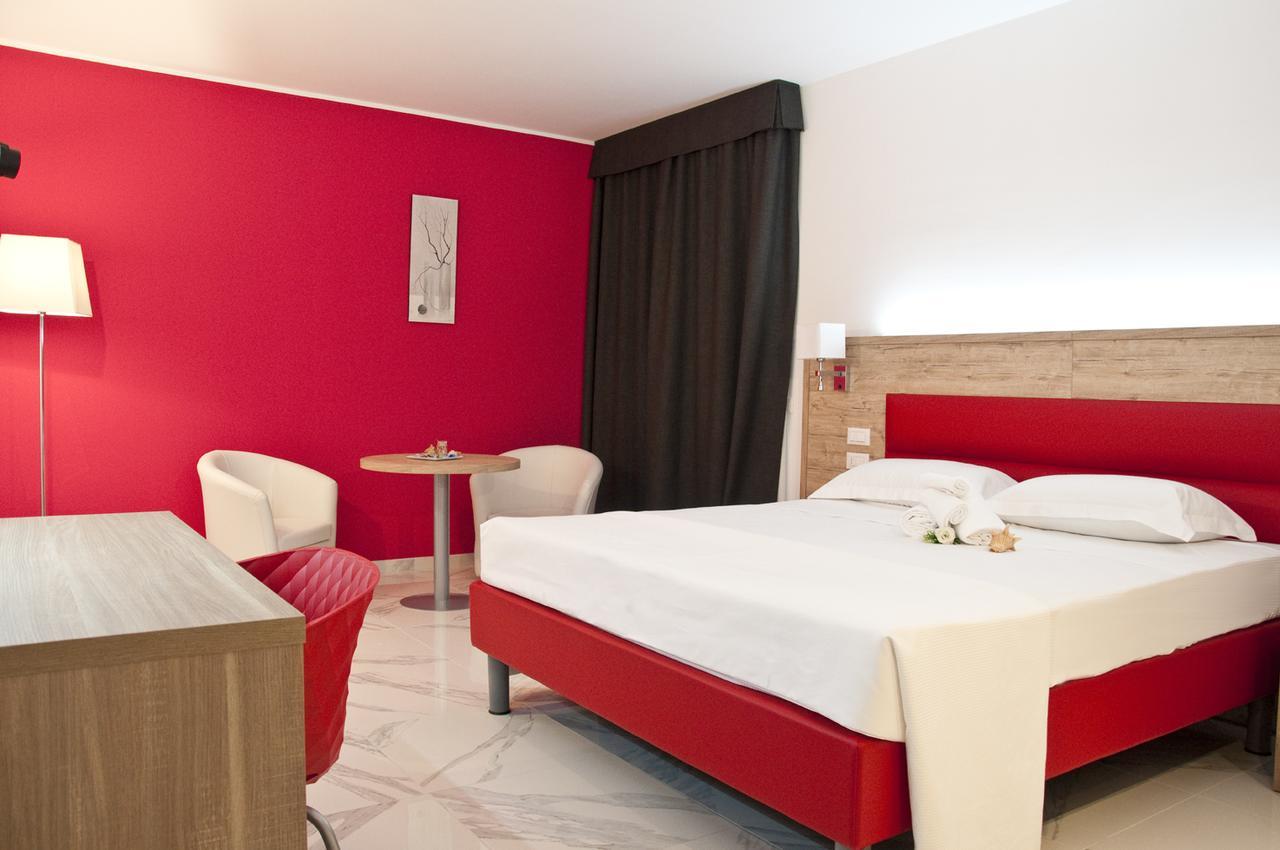 Ambruosi Village Resort & Spa Massignano Zewnętrze zdjęcie